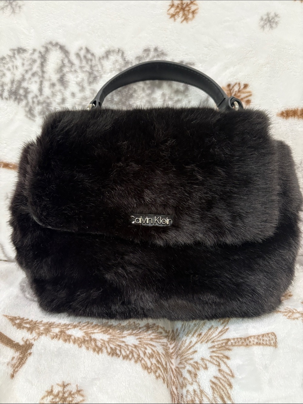 Calvin Klein Black Faux Fur handle hand Bag NWOT plenty space med size